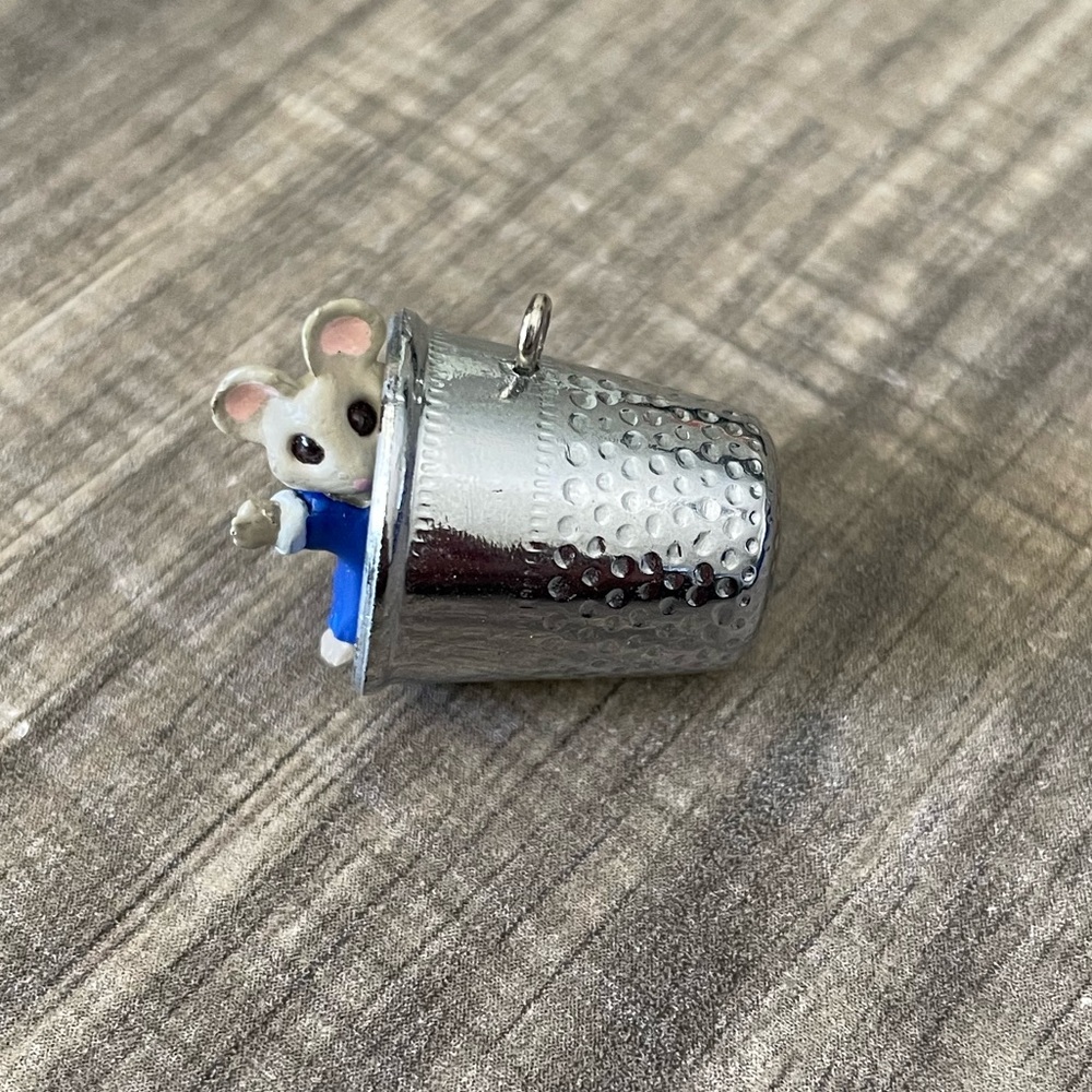 Vintage 1992 Hallmark Keepsake Miniature Ornament Sew Tiny - Mouse in Thimble